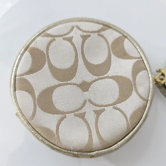 Coach Round Wristlet Key Holder Coin‎ Pouch Bag Charm
